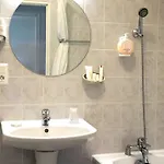 Logis Les Voiliers Hotel