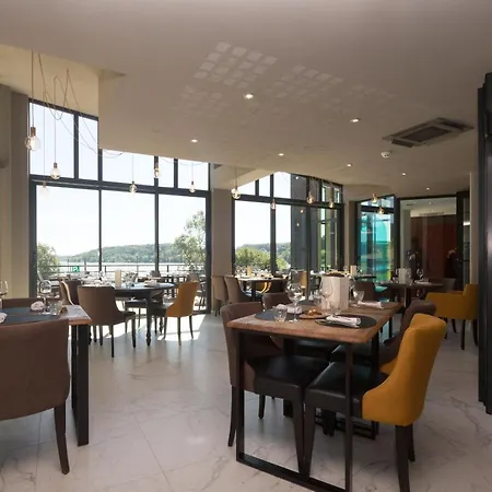 Logis Hotel Les Voiliers