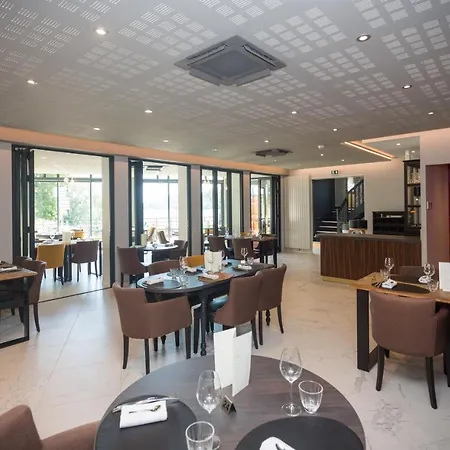 Logis Les Voiliers 2* Peigney