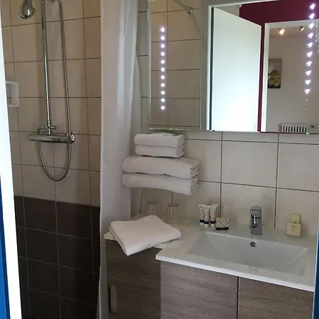 Logis Les Voiliers 2* Peigney