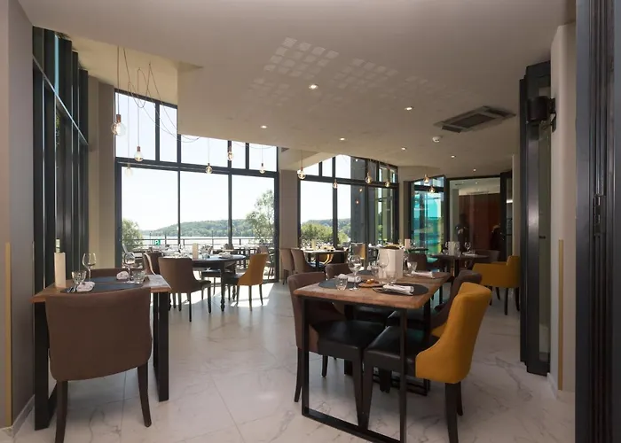 Logis Hotel Les Voiliers