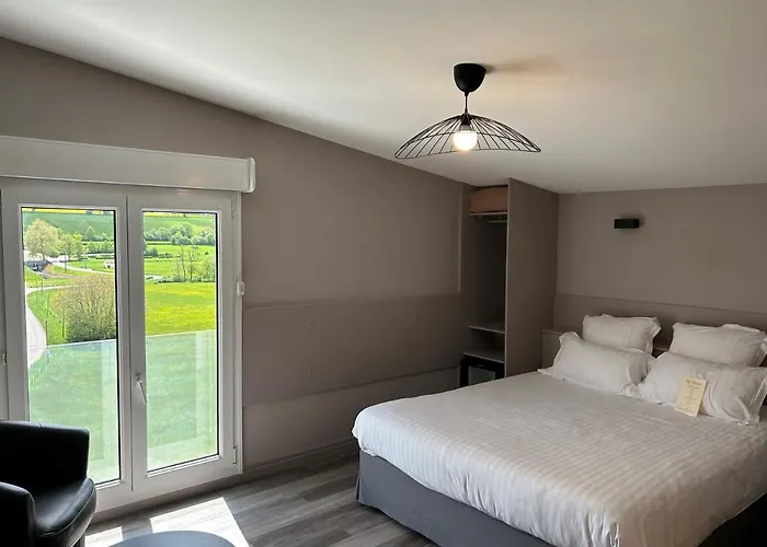 Logis Hotel Les Voiliers Peigney